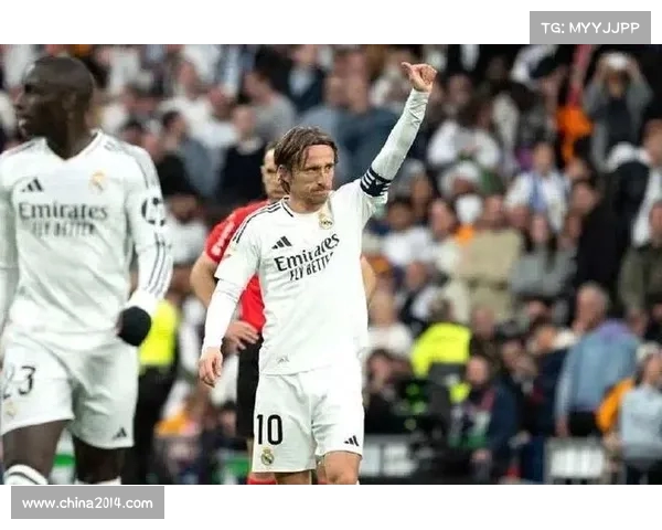 阿莱格里：全队期待莫德里奇8月4日与球队正式会合