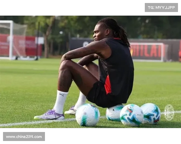 米兰坚定转向德温特为核心避免高价引援科穆佐莱昂尼